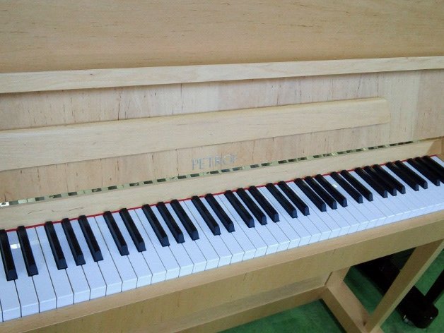 アップライトピアノ画像2